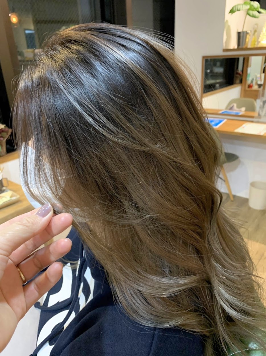 ブリーチ2回トリプルカラー アディクシーでつくるグレージュ 神戸三宮の美容室 Kiki Kobe