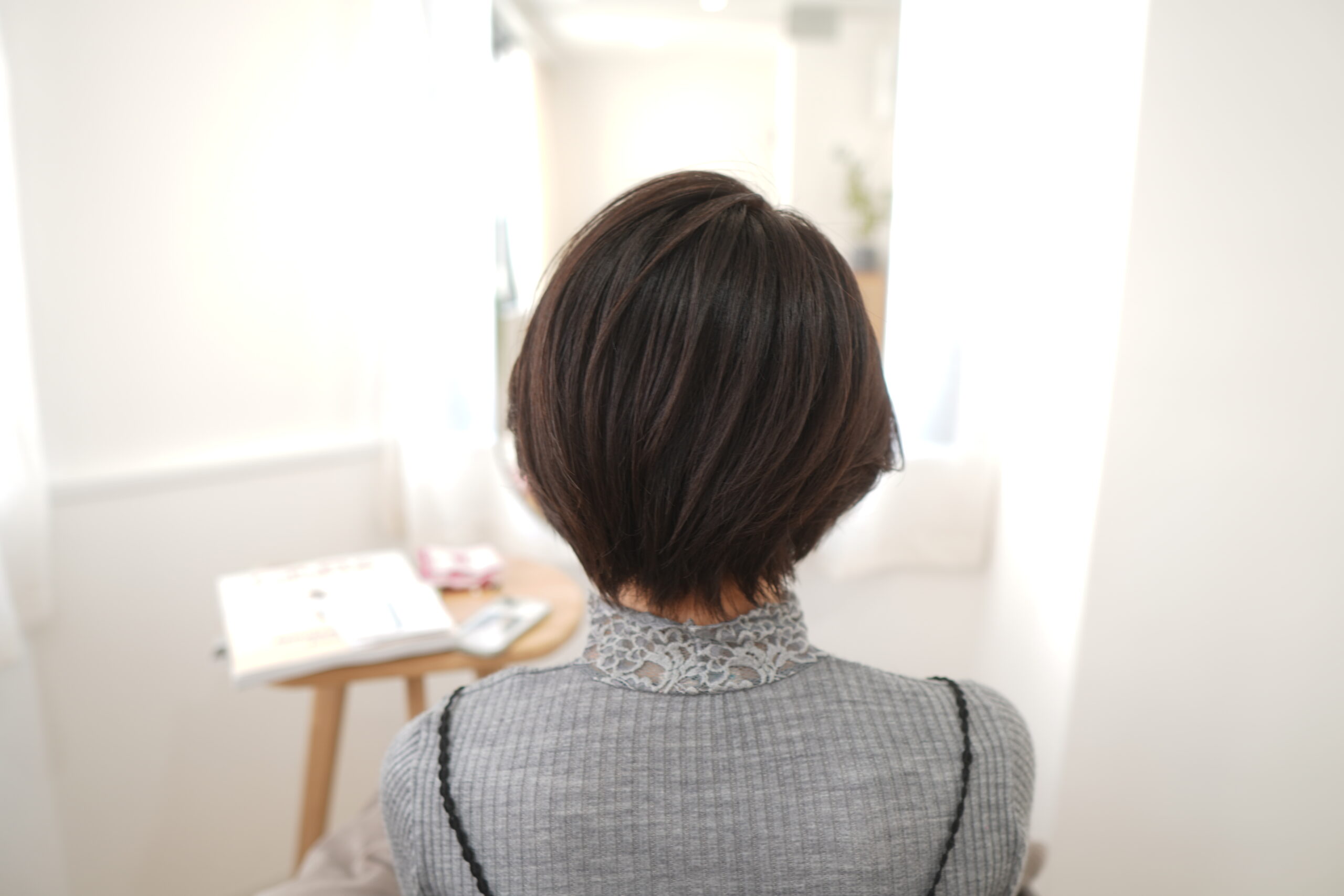 神戸　三宮　美容室　美容院　お肌に優しい　髪に優しい　頭皮に優しい　低刺激カラー　イノアカラー　オイルカラー　白髪染め　痒くならない白髪染め　綺麗に染まる白髪染め　色持ちがいいカラー　ダメージしにくいカラー　50代おすすめ美容室　50代向け美容室　60代おすすめ美容室　60代向け美容室

